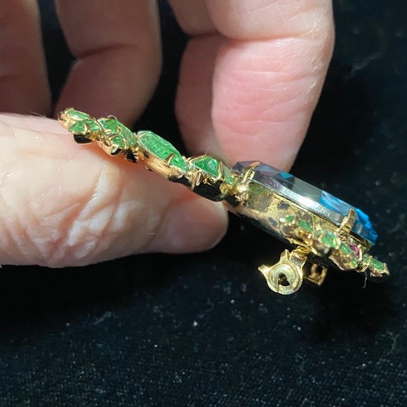 Colorful vintage Frog Brooch with Blue and Green crystals - Picture 10 of 10